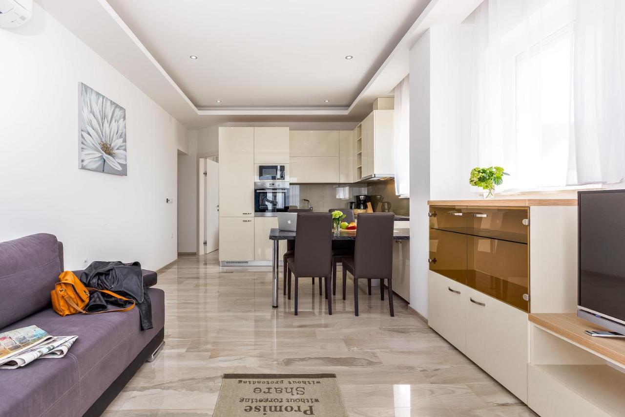 Apartman Luxury With Pool 2