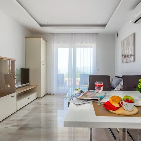 Luxury Apartments Kostrena With Pool 2 Exterior foto