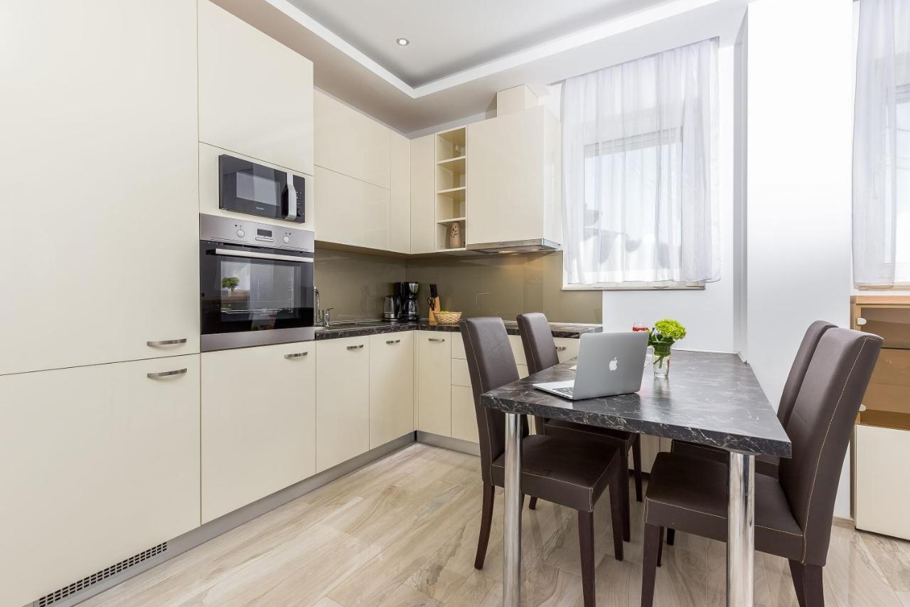 Luxury With Pool 2 Apartment Kostrena